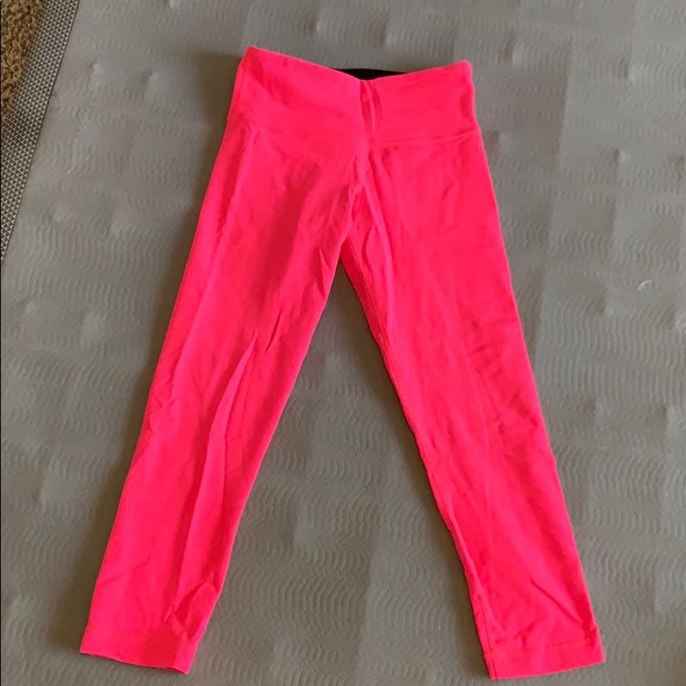 Lululemon neon pink